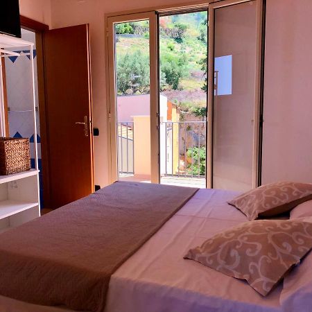 Apartamento La Casa Sulla Scogliera Cefalú Exterior foto