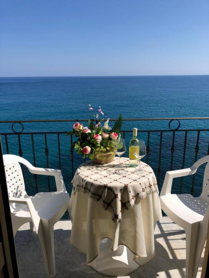 Apartamento La Casa Sulla Scogliera Cefalú Exterior foto
